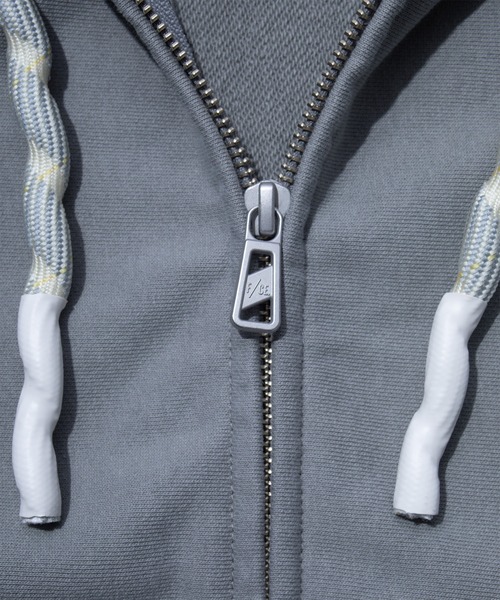 F/CE. （エフシーイー）の「DOUBLE LAYERED POCKET ZIP HOODIE / ダブル レイヤード ポケット ジップ フーディ（パーカー・メンズ・ブラック/グレー・MEDIUM/SMALL/X-LARGE/LARGE）」の6枚目の写真