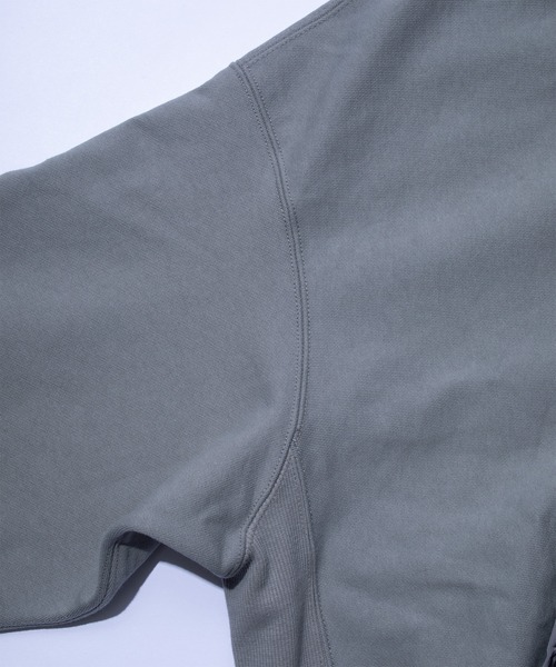 F/CE. （エフシーイー）の「DOUBLE LAYERED POCKET ZIP HOODIE / ダブル レイヤード ポケット ジップ フーディ（パーカー・メンズ・ブラック/グレー・MEDIUM/SMALL/X-LARGE/LARGE）」の8枚目の写真