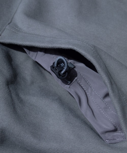 F/CE. （エフシーイー）の「DOUBLE LAYERED POCKET ZIP HOODIE / ダブル レイヤード ポケット ジップ フーディ（パーカー・メンズ・ブラック/グレー・MEDIUM/SMALL/X-LARGE/LARGE）」の13枚目の写真