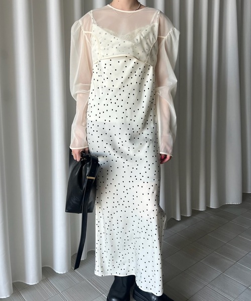 Ameri（アメリ）の「RANDOM DOT SHEER LAYERED DRESS（ドレス・レディース・アイボリー/ブラック・MEDIUM/SMALL）」の2枚目の写真
