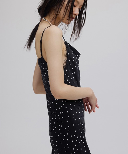 Ameri（アメリ）の「RANDOM DOT SHEER LAYERED DRESS（ドレス・レディース・アイボリー/ブラック・MEDIUM/SMALL）」の9枚目の写真