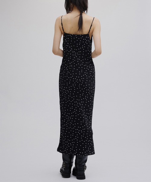 Ameri（アメリ）の「RANDOM DOT SHEER LAYERED DRESS（ドレス・レディース・アイボリー/ブラック・MEDIUM/SMALL）」の12枚目の写真