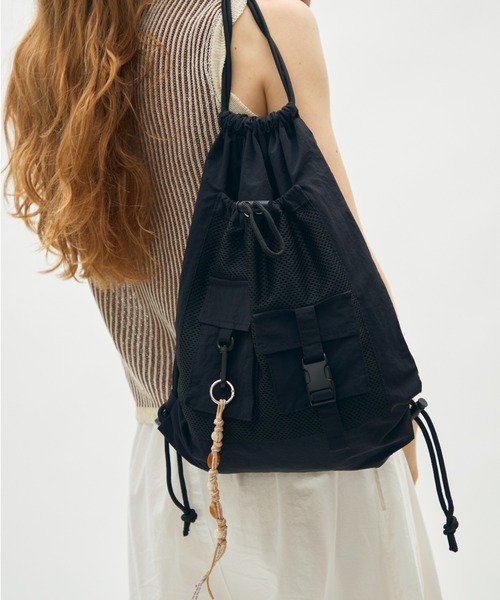 full/fill.(フルフィル)の「two pocket backpack/2ポケットナップサック(バックパック/リュック・レディース・ブラック/アイボリー・FREE)」の2枚目の写真