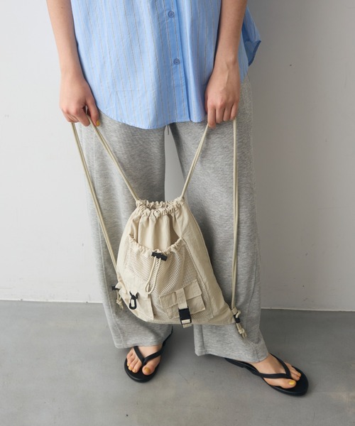 full/fill.(フルフィル)の「two pocket backpack/2ポケットナップサック(バックパック/リュック・レディース・ブラック/アイボリー・FREE)」の7枚目の写真