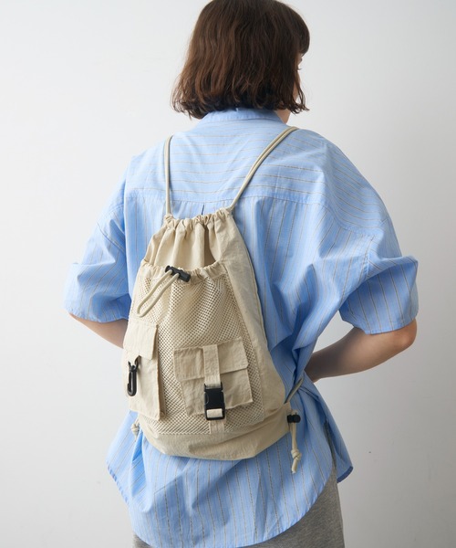 full/fill.(フルフィル)の「two pocket backpack/2ポケットナップサック(バックパック/リュック・レディース・ブラック/アイボリー・FREE)」の4枚目の写真