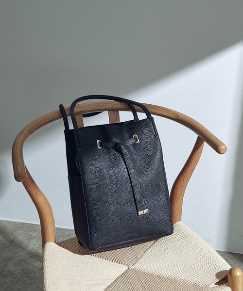 VIS(ビス)の「【復刻/WEB限定】フロントタイトートバッグ/A4対応,軽量(トートバッグ・レディース・ブラック/ブラウン/キナリ・FREE)」の17枚目の写真