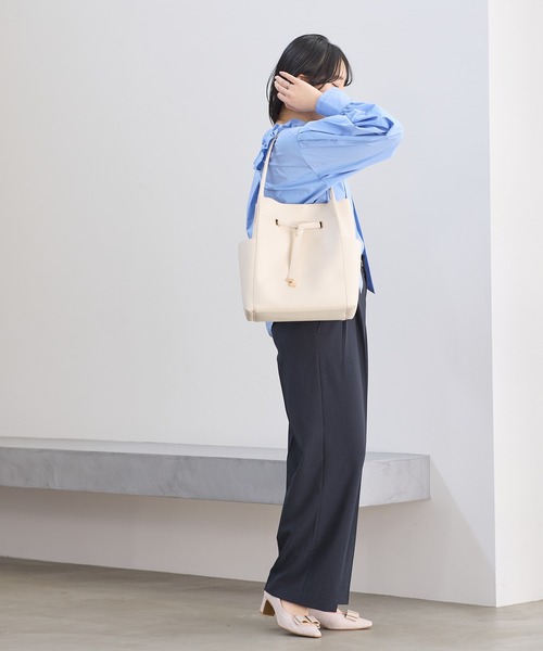 VIS(ビス)の「【復刻/WEB限定】フロントタイトートバッグ/A4対応,軽量(トートバッグ・レディース・ブラック/ブラウン/キナリ・FREE)」の7枚目の写真