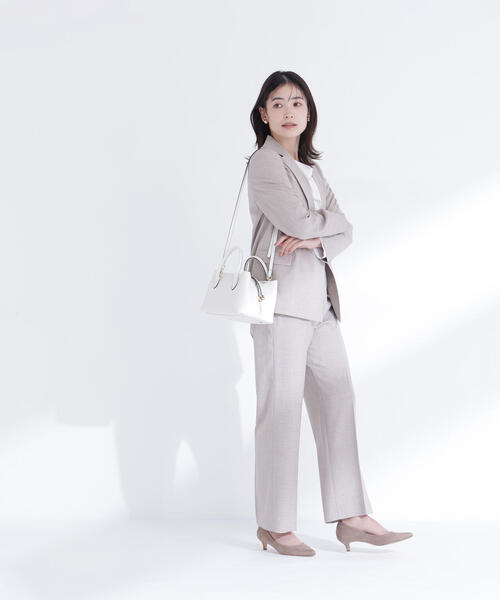 NATURAL BEAUTY BASIC（ナチュラルビューティーベーシック）の「◇フォールドボストンバッグ（ボストンバッグ・レディース・ダークブラウン/ブラック/オフホワイト・ﾌﾘ-）」の4枚目の写真