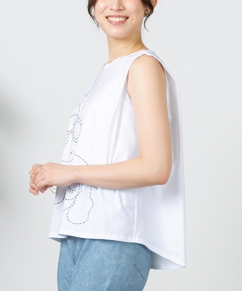 STUDIO PICONE(スタジオピッコーネ)の「UV冷感タックノースリプルオーバー(タンクトップ・レディース・ブラック/マルチ/ホワイト/ブラウン・LL/L/M)」の15枚目の写真