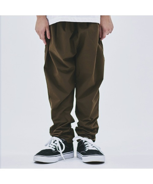 Smoothy（スムージー）の「Smoothy Water Repellent pants / スムージー ウォーターリペラントパンツ（その他パンツ・キッズ・ブラック/ブラウン・120/130/140/150/160）」の2枚目の写真