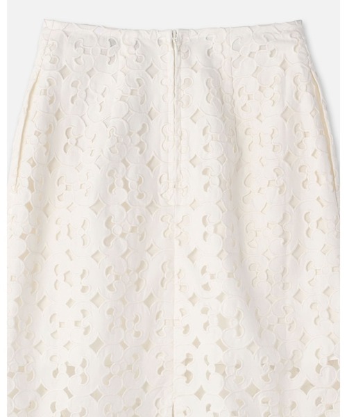 marimekko(マリメッコ)の「Nokkeluus Keidas / Skirt(スカート・レディース・ホワイト・36/34/38)」の3枚目の写真