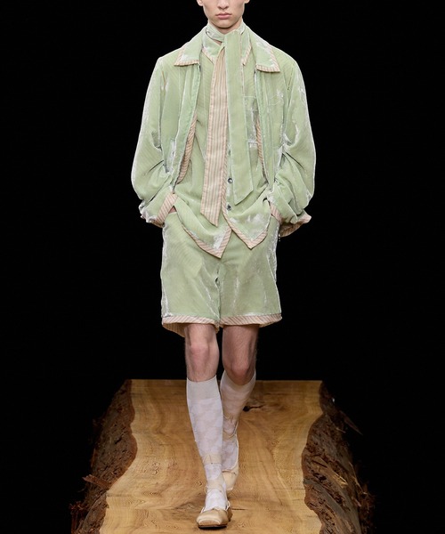 MASU(エムエーエスユー)の「【M A S U】UNEVEN VELVET JACKET(その他トップス・メンズ・ダークグレー/ライトグリーン・44/46)」の9枚目の写真