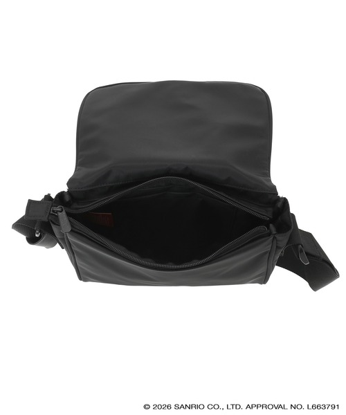 Manhattan Portage（マンハッタンポーテージ）の「WHITEHALL SHOULDER MGNT FLIGHT NYLON BACKING KUROMI（ショルダーバッグ・レディース・ブラック・SMALL）」の6枚目の写真