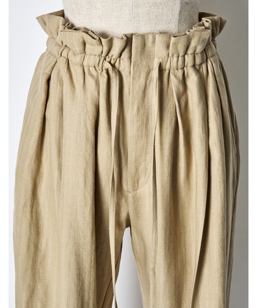 RUMCHE(ラムシェ)の「Gathered Tuck Wide Trousers / ギャザータックワイドパンツ(スラックス・レディース・ブラック/ベージュ・FREE)」の14枚目の写真