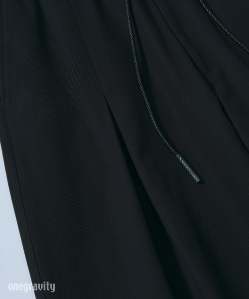 onegravity(ワングラビティ)の「onegravity / ボックスプリーツ ワイドレッグパンツ(その他パンツ・メンズ・ブラック・MEDIUM/LARGE)」の2枚目の写真