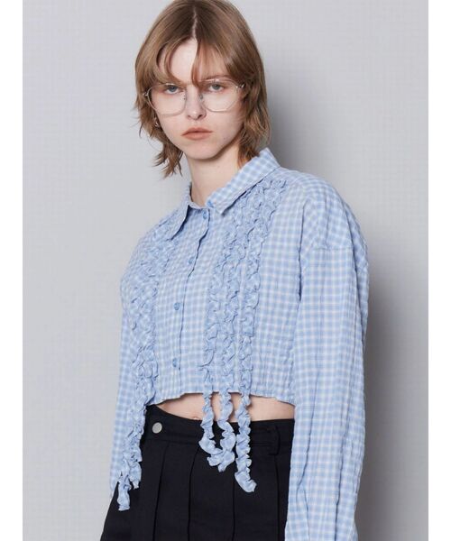 EMODA（エモダ）の「テープフリルワイドショートシャツ（シャツ/ブラウス・レディース・ブルー/グレー/ベージュ・FREE）」の7枚目の写真