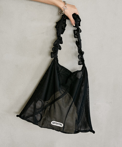 OUTDOOR PRODUCTS（アウトドアプロダクツ）の「OUTDOOR PRODUCTS × PUBLUX/アウトドアプロダクツ 別注 メッシュ フリル トートバッグ　限定展開（トートバッグ・レディース・オフホワイト/グレー/ブラック・ONE SIZE）」の10枚目の写真