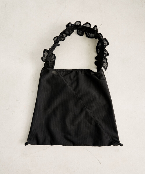 OUTDOOR PRODUCTS（アウトドアプロダクツ）の「OUTDOOR PRODUCTS × PUBLUX/アウトドアプロダクツ 別注 メッシュ フリル トートバッグ　限定展開（トートバッグ・レディース・オフホワイト/グレー/ブラック・ONE SIZE）」の5枚目の写真