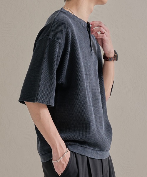 epnok(エプノック)の「ワッフルヘンリーネック半袖Tee(Tシャツ/カットソー・メンズ・ブラック系その他/グレー/ブラック・SMALL/MEDIUM/LARGE)」の14枚目の写真
