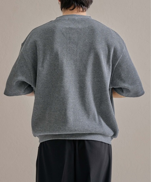 epnok(エプノック)の「ワッフルヘンリーネック半袖Tee(Tシャツ/カットソー・メンズ・ブラック系その他/グレー/ブラック・SMALL/MEDIUM/LARGE)」の21枚目の写真
