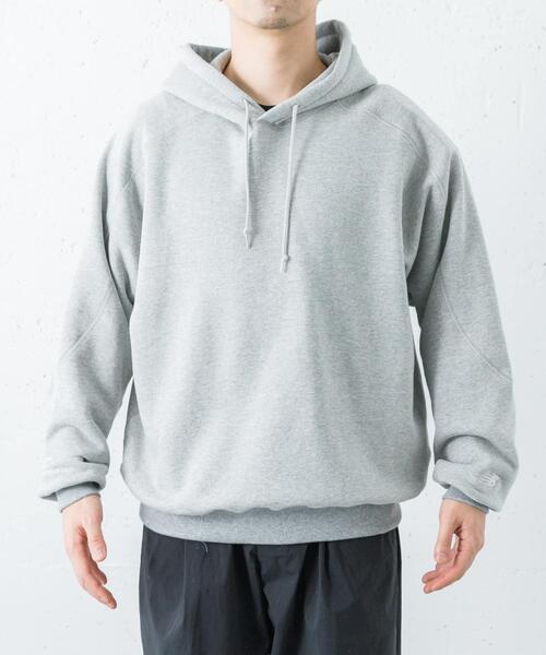 NEW BALANCE(ニューバランス)の「NEW BALANCE NB GREYオーバーサイズフーディー(パーカー・メンズ・ブラウン系その他/グレー/ブラック・X-LARGE/LARGE/MEDIUM)」の4枚目の写真