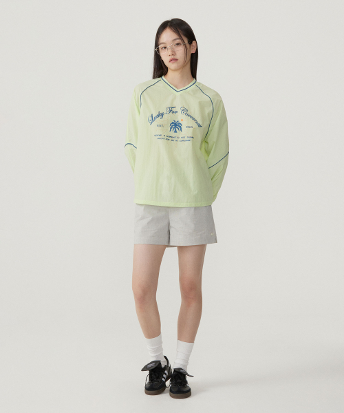 COVERNAT WOMAN(カバーナットウーマン)の「ウィメングラフィックナイロンロングスリーブライム(Tシャツ/カットソー・レディース・その他・WM/WS)」の3枚目の写真