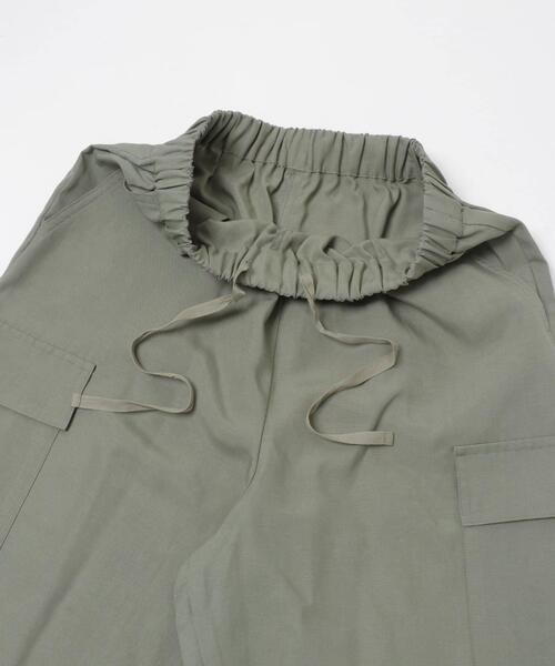 URBAN RESEARCH DOORS（アーバンリサーチドアーズ）の「トロミカーゴイージーパンツ（その他パンツ・レディース・ベージュ系その他/カーキ・SMALL/MEDIUM）」の16枚目の写真