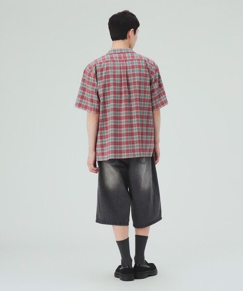 BEAMS HEART(ビームスハート)の「ブラスト ワイドデニム ショーツ(その他パンツ・メンズ・ブラック/ネイビー・SMALL/LARGE/MEDIUM)」の4枚目の写真