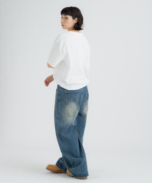 FLUKE HOLIC(フロックホリック)の「Circle print logo TEE(Tシャツ/カットソー・レディース・ホワイト/ブラウン/ネイビー・SMALL/MEDIUM/LARGE)」の7枚目の写真