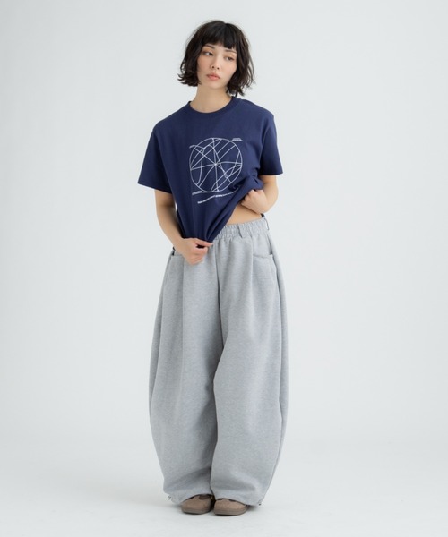 FLUKE HOLIC(フロックホリック)の「Circle print logo TEE(Tシャツ/カットソー・レディース・ホワイト/ブラウン/ネイビー・SMALL/MEDIUM/LARGE)」の14枚目の写真