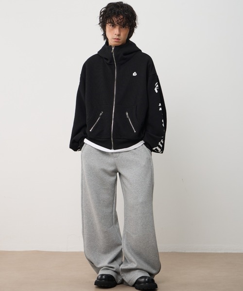 AsRiRe(アスリレイ)の「26ss Sleeve Logo Oversized Hoodie /スリーブロゴオーバーサイズパーカー(パーカー・メンズ・グレー/ブラック・L)」の17枚目の写真