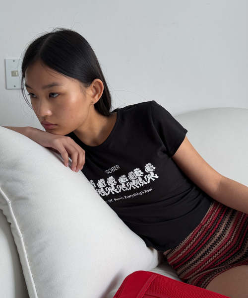 LOTSYOU(ロッツユー)の「LOTSYOU_Sober Parade T-shirt BLACK(Tシャツ/カットソー・レディース・その他・SMALL)」の2枚目の写真