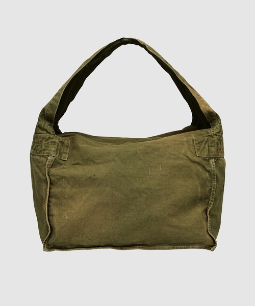 BOW WOW（バウワウ）の「WIDE STRAP NEWSPAPER BAG（ショルダーバッグ・メンズ・グリーン・ONE SIZE）」の3枚目の写真