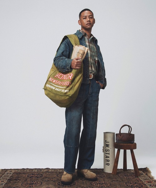 BOW WOW（バウワウ）の「WIDE STRAP NEWSPAPER BAG（ショルダーバッグ・メンズ・グリーン・ONE SIZE）」の2枚目の写真