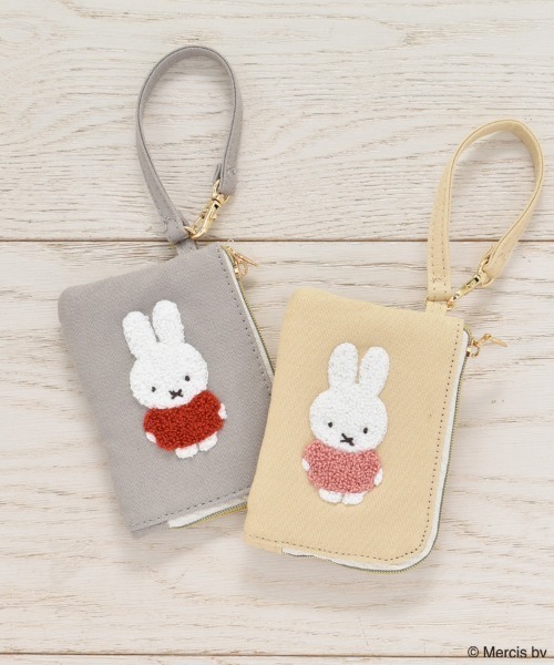 Miffy( ミッフィー)の「miffyスプリングサガラ刺繍コインパスケース(パスケース・レディース・グレー/ベージュ・FREE)」の9枚目の写真