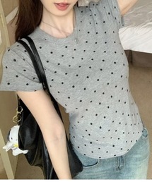SHEPP（シープ）の「ドット柄タイト半袖Tシャツ（Tシャツ/カットソー）」