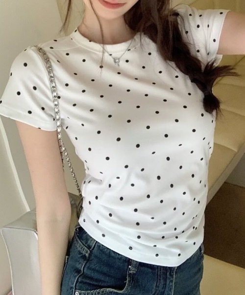 SHEPP(シープ)の「【お気に入り数5100人突破!】ドット柄タイト半袖Tシャツ(Tシャツ/カットソー・レディース・ブラック/グレー/ホワイト・M/S)」の10枚目の写真
