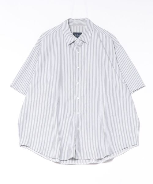 a.p.o.v.（エーピーオービー）の「a.p.o.v. オーバーサイズストライプコットンミニマル半袖シャツ（シャツ/ブラウス・メンズ・ブルー/ブラック・ONESIZE）」の7枚目の写真
