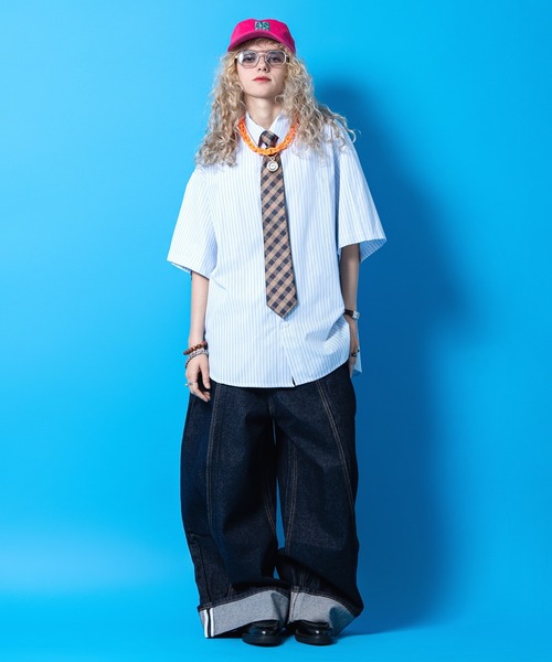 a.p.o.v.（エーピーオービー）の「a.p.o.v. オーバーサイズストライプコットンミニマル半袖シャツ（シャツ/ブラウス・メンズ・ブルー/ブラック・ONESIZE）」の4枚目の写真