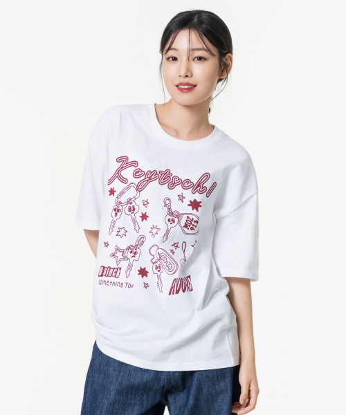 MOZMOZ（モズモズ）の「キッチオーバーサイズグラフィック半袖Tシャツホワイト（Tシャツ/カットソー・レディース・その他・M/XL/XXL）」の3枚目の写真