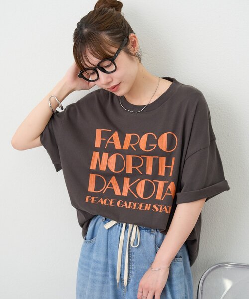 DISCOAT(ディスコート)の「【Enlude】ビワレロゴヴィンテージライクTシャツ《ユニセックス》(Tシャツ/カットソー・レディース・ネイビー/チャコールグレー/オフホワイト/ブラウン/ダークグレー・FREE/SMALL)」の15枚目の写真