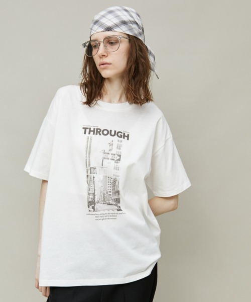 Auntie Rosa Holiday(アンティローザホリデー)の「フォトプリントロゴオーバーサイズTシャツ / 汗染み防止加工(Tシャツ/カットソー・レディース・オフホワイト/グレー・FREE)」の12枚目の写真
