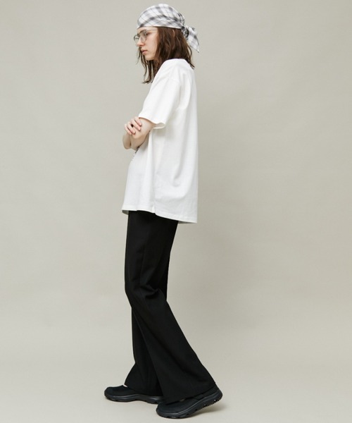 Auntie Rosa Holiday(アンティローザホリデー)の「フォトプリントロゴオーバーサイズTシャツ / 汗染み防止加工(Tシャツ/カットソー・レディース・オフホワイト/グレー・FREE)」の19枚目の写真