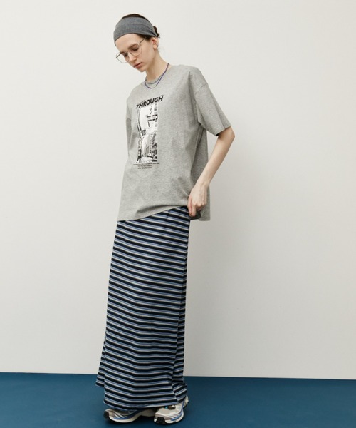 Auntie Rosa Holiday(アンティローザホリデー)の「フォトプリントロゴオーバーサイズTシャツ / 汗染み防止加工(Tシャツ/カットソー・レディース・オフホワイト/グレー・FREE)」の8枚目の写真