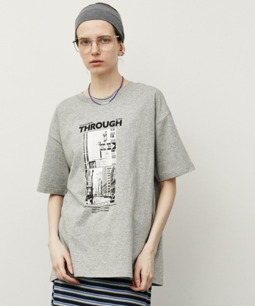 Auntie Rosa Holiday(アンティローザホリデー)の「フォトプリントロゴオーバーサイズTシャツ / 汗染み防止加工(Tシャツ/カットソー・レディース・オフホワイト/グレー・FREE)」の22枚目の写真