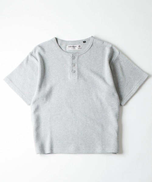 WHO'S WHO gallery(フーズフーギャラリー)の「【Sourcream】ワッフルヘンリーS/STEE(Tシャツ/カットソー・レディース・オフホワイト/グレー/ブラック/ブラック系その他・SMALL/MEDIUM/LARGE)」の4枚目の写真