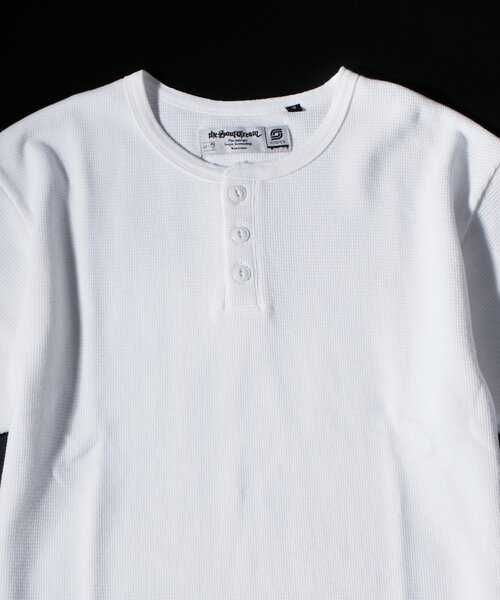 WHO'S WHO gallery(フーズフーギャラリー)の「【Sourcream】ワッフルヘンリーS/STEE(Tシャツ/カットソー・レディース・オフホワイト/グレー/ブラック/ブラック系その他・SMALL/MEDIUM/LARGE)」の1枚目の写真