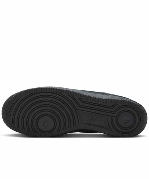 NIKE(ナイキ)の「ナイキ エア フォース 1 '07 LV8 メンズシューズ / Nike Air Force 1 '07 LV8 Men's Shoes II9807-001 Anthracite(スニーカー・メンズ・スミクロ・27/26.5/26/25.5/29/25/24.5/28.5/28/27.5/30/29.5/24)」の10枚目の写真