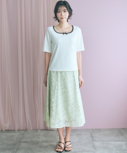 marun(マルン)の「<大きいサイズ>スクエアパイピングカットソートップス marun(Tシャツ/カットソー・レディース・オフホワイト/ネイビー・4L/3L/LL/L/5L)」の20枚目の写真