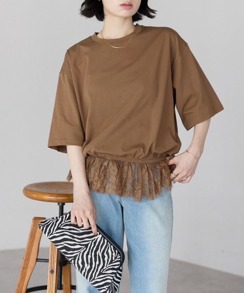r.（アールドット）の「【接触冷感・UVカット・吸水速乾機能付き】裾レースTシャツ（Tシャツ/カットソー・レディース・ホワイト/キャメル/ブルー/ブラック・FREE）」の9枚目の写真